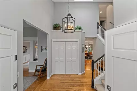 Entry Way - 3229 114th St SE, Everett, WA 98208 photo 4 of 5