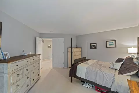 Bedroom - 3229 114th St SE, Everett, WA 98208 photo 2 of 4