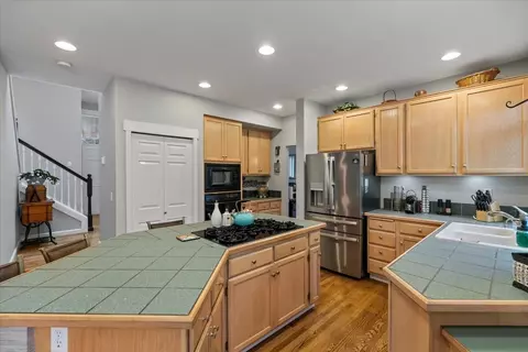 Kitchen - 3229 114th St SE, Everett, WA 98208 photo 1 of 3