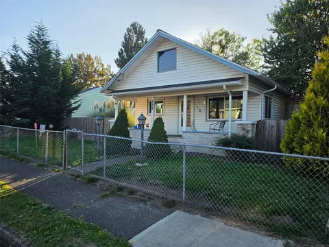 229 Pike St NE, Auburn, WA 98002