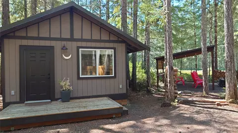 80 N Kings Way, Hoodsport, WA 98548