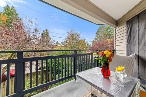 12303 SE 60th St #2C, Bellevue, WA 98006