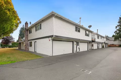 4502 216th St SW #2B, Mountlake Terrace, WA 98043