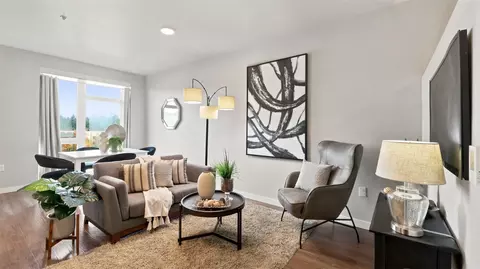 1085 103rd Ave NE #325, Bellevue, WA 98004