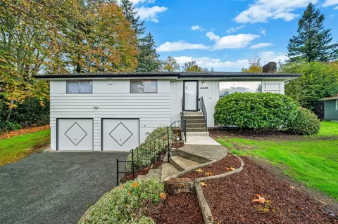 12823 162nd Ave SE, Renton, WA 98059