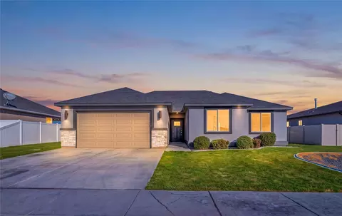 819 P St SW, Quincy, WA 98848