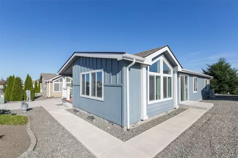 Exterior - 737 W Heritage Loop, Sequim, WA 98382 photo 4 of 9