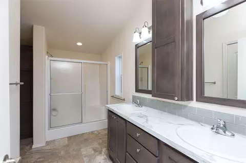 Bath - 737 W Heritage Loop, Sequim, WA 98382 photo 1 of 3
