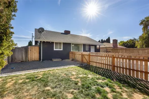 1218 SW D St, Ephrata, WA 98823