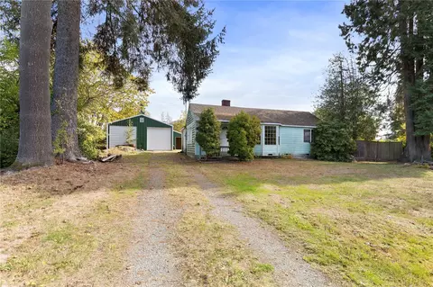 17417 Spruce Way, Lynnwood, WA 98037
