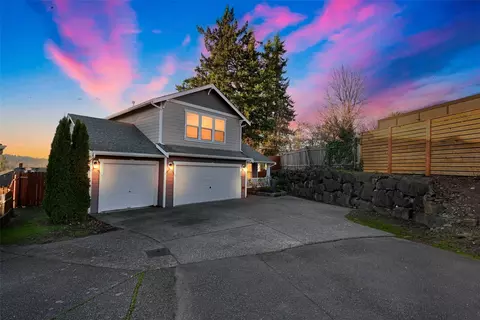 2103 NE 6th Cir, Renton, WA 98056