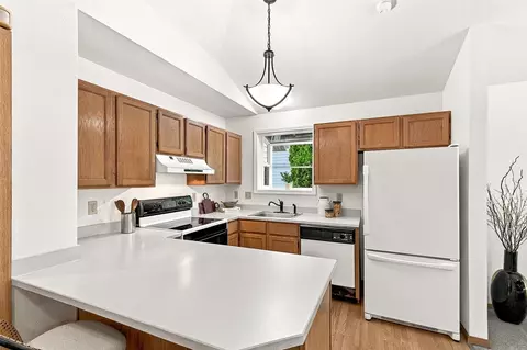 Kitchen - 223 60th Pl SE, Everett, WA 98203 photo 1 of 2
