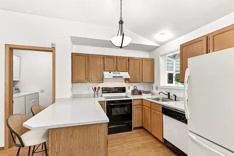 Kitchen - 223 60th Pl SE, Everett, WA 98203 photo 2 of 2