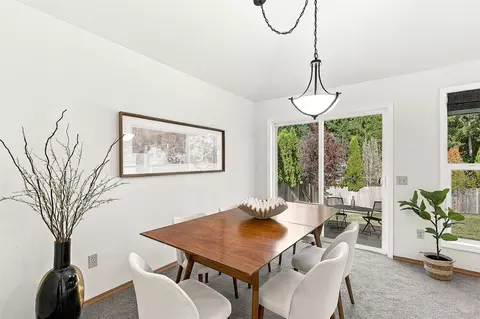 Dining - 223 60th Pl SE, Everett, WA 98203 photo 1 of 2