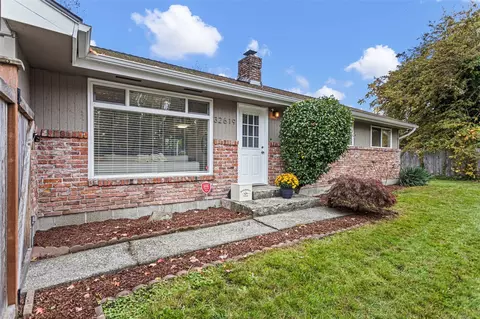 32619 SE Redmond Fall City Rd, Fall City, WA 98024