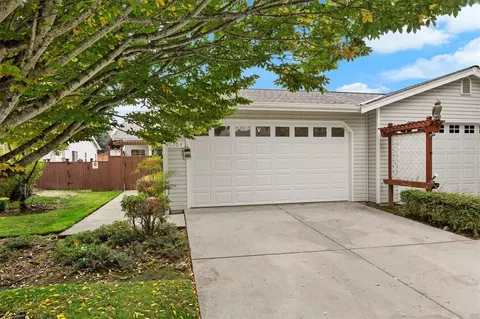 6304 Sheffield Ln E, Fife, WA 98424