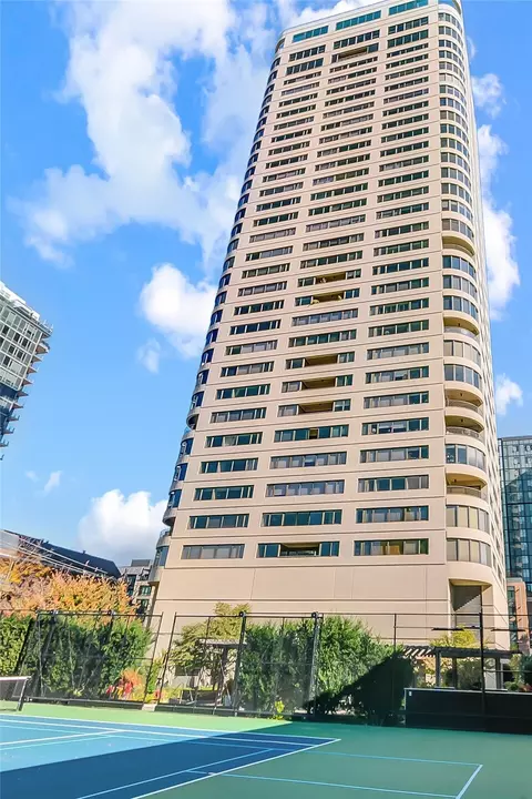 1301 Spring St #19I, Seattle, WA 98104