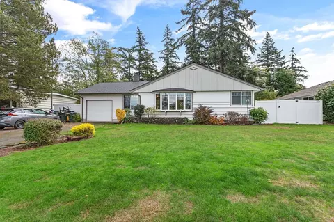 223 Highland Dr, Bellingham, WA 98225