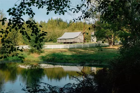 18650 Noll Rd NE, Poulsbo, WA 98370