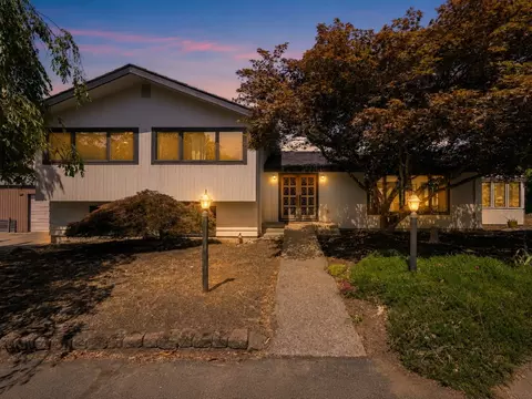 2344 Mt Baker Hwy, Bellingham, WA 98226