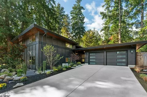 2029 152nd Ave SE, Bellevue, WA 98007