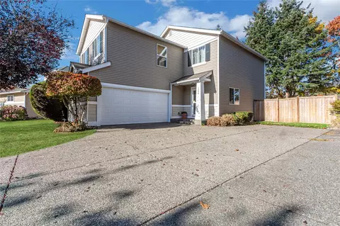 1386 Hudson St, Dupont, WA 98327