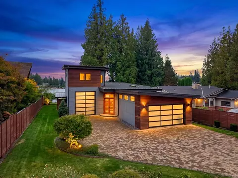 6360 S Island Dr E, Bonney Lake, WA 98391