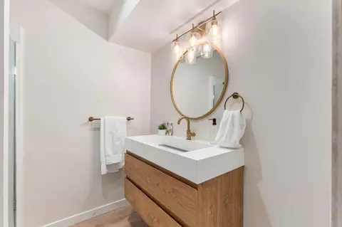 Bath - 3217 54th St SW, Everett, WA 98203 photo 1 of 5