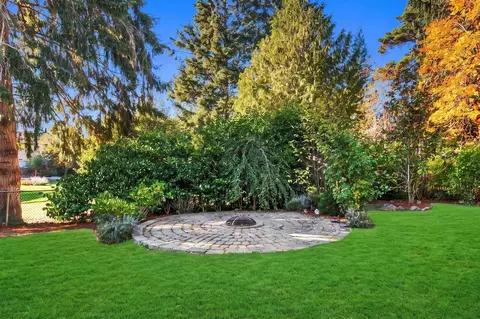 Exterior - 3217 54th St SW, Everett, WA 98203 photo 8 of 11