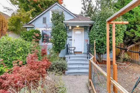 1114 Warren Ave, Bremerton, WA 98337