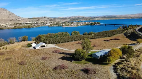 41 Crane Orchard Rd, Brewster, WA 98812