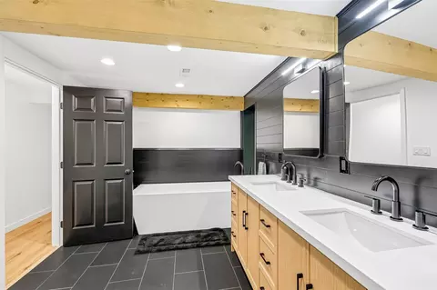 Bath - 9523 NE 198th St, Bothell, WA 98011 photo 3 of 5