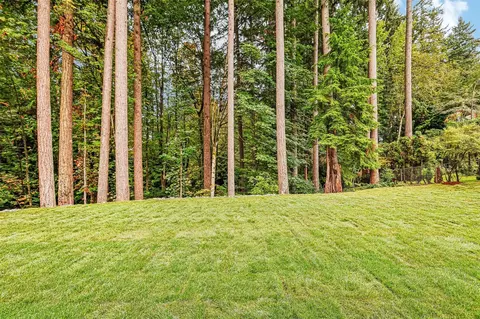 Exterior - 9523 NE 198th St, Bothell, WA 98011 photo 11 of 11