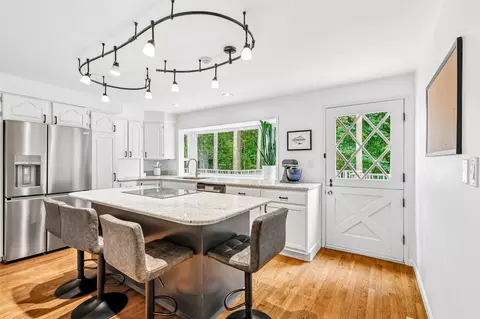 Kitchen - 9523 NE 198th St, Bothell, WA 98011 photo 1 of 3
