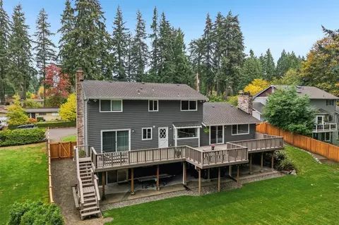 Exterior - 9523 NE 198th St, Bothell, WA 98011 photo 4 of 11