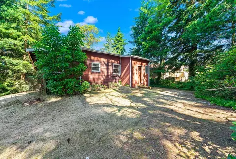 17552 12th Ave NE, Shoreline, WA 98155