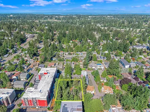 17552 12th Ave NE, Shoreline, WA 98155