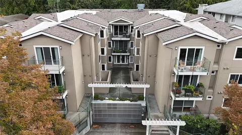 12034 15th Ave NE #208, Seattle, WA 98125