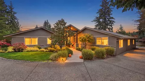 8036 132nd Ave NE, Redmond, WA 98052