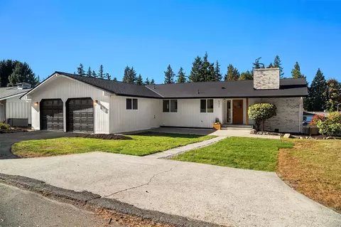 Exterior - 4806 Glenhaven Dr, Everett, WA 98203 photo 1 of 5