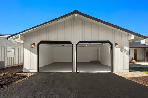 Exterior - 4806 Glenhaven Dr, Everett, WA 98203 photo 5 of 5