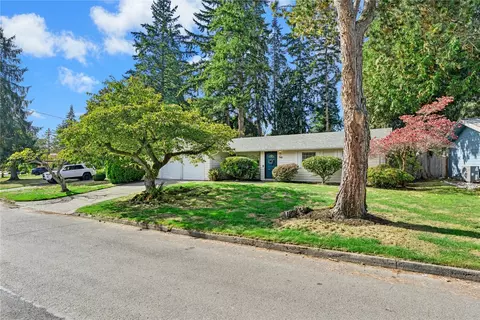 449 155th Ave SE, Bellevue, WA 98007