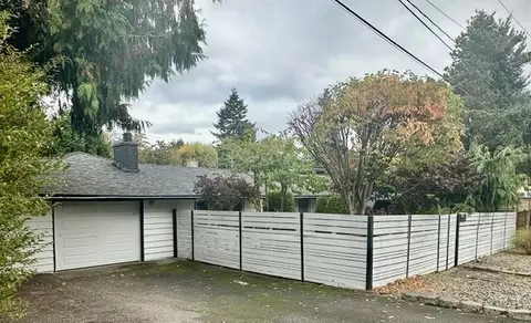 426 S 193rd St, Des Moines, WA 98148