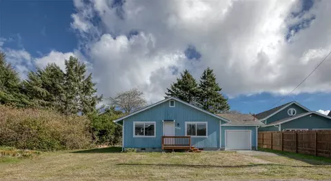 406 Ocean Shores Blvd St SW, Ocean Shores, WA 98569