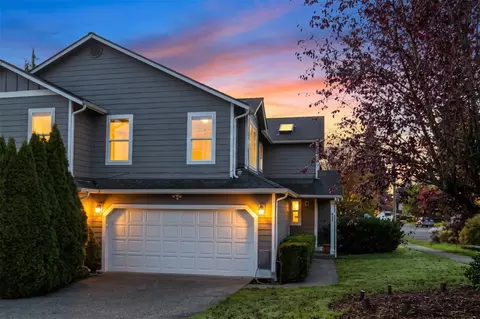 329 9th St, Snohomish, WA 98290