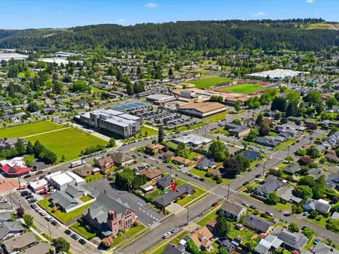 View/Area - 1417 Maple St, Sumner, WA 98390 photo 3 of 5