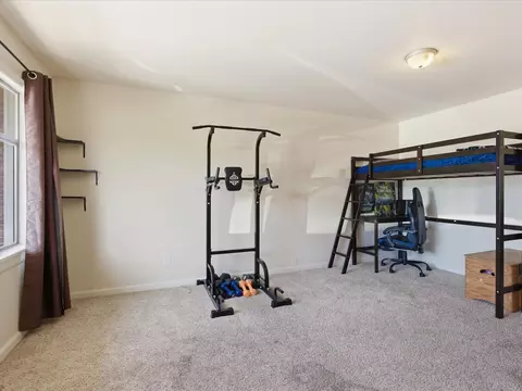 Bedroom - 1417 Maple St, Sumner, WA 98390 photo 4 of 5