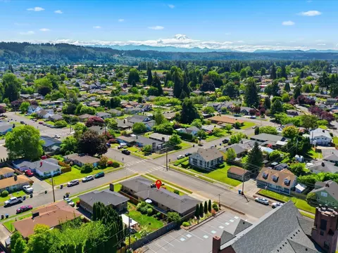 View/Area - 1417 Maple St, Sumner, WA 98390 photo 1 of 5