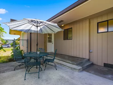 Exterior - 1417 Maple St, Sumner, WA 98390 photo 8 of 9
