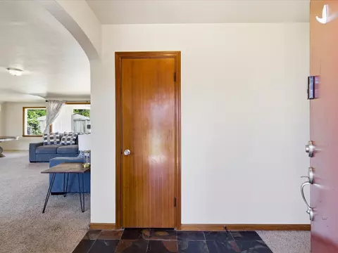 Entry Way - 1417 Maple St, Sumner, WA 98390 photo 1 of 4